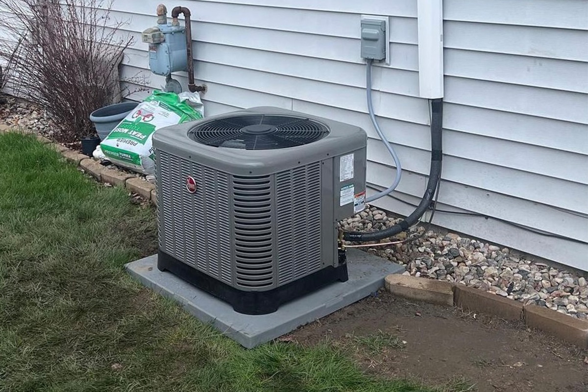 Air conditioning installation and repair services in Kokomo, Indiana and nearby areas.